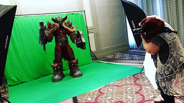 Make sure to make your cosplay memories last forever with a special effects green screen photo in #Embassy before your departure from #CrescentStation for #Mechacon2317 
#MechaCon #MechaCon2017 #MechaConNewOrleans